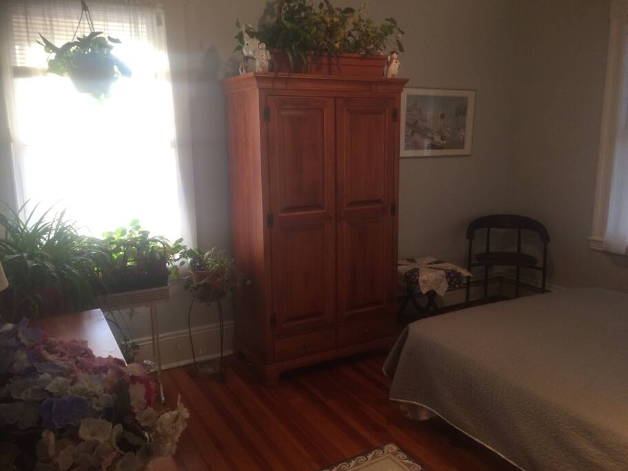 Front bedroom