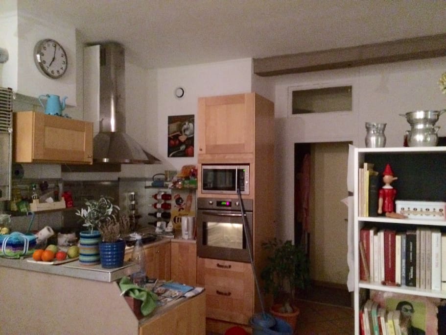 La cuisine ouverte sur le salon