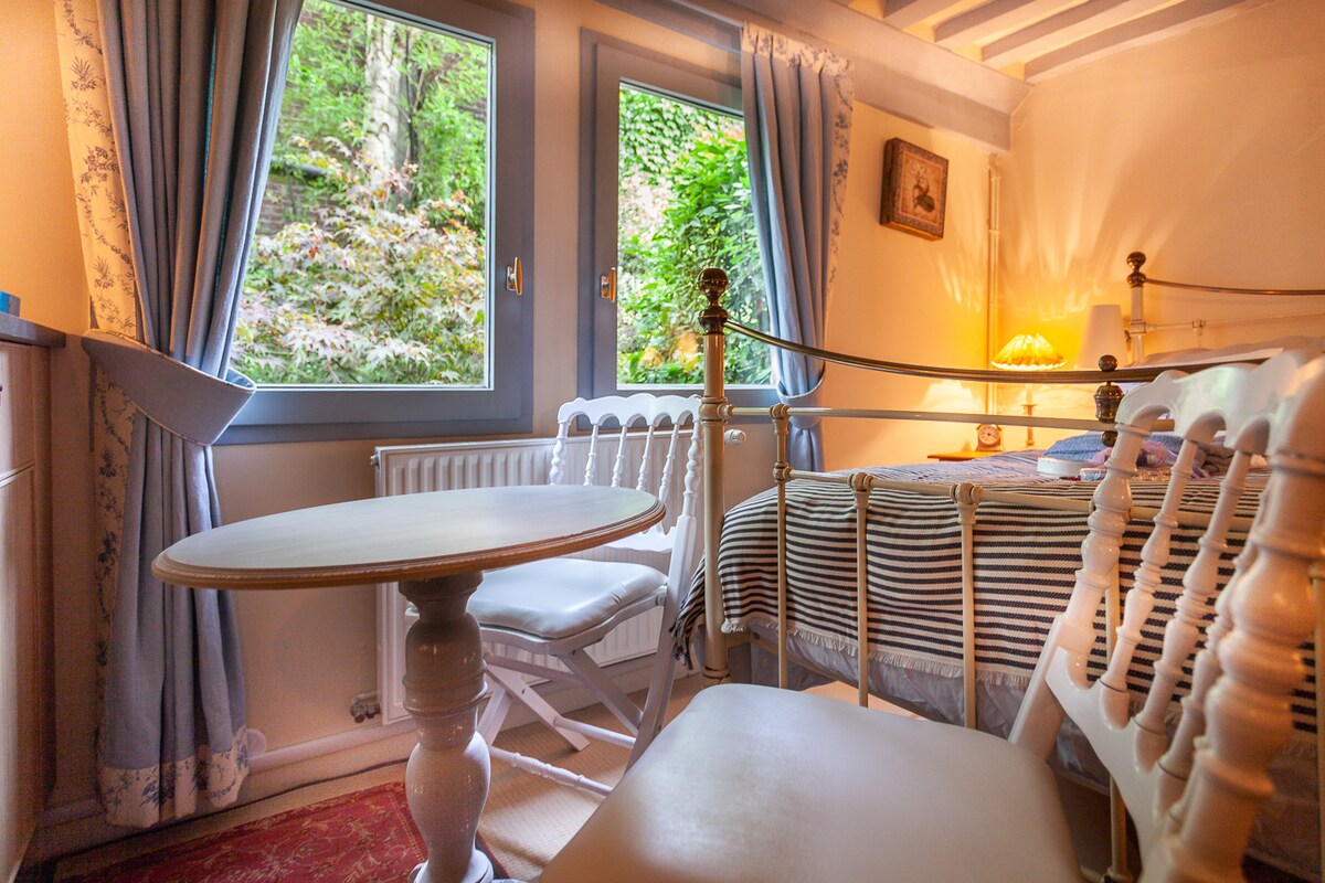 Chumba cha Eugène Louis Boudin.