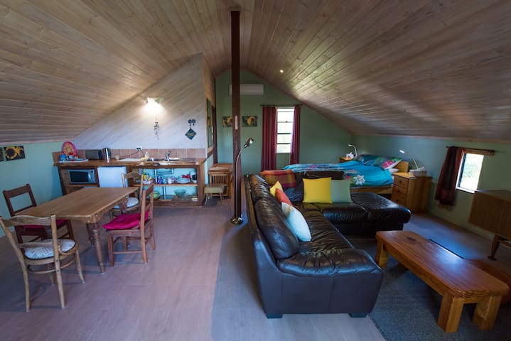 Sunflower Studio Loft