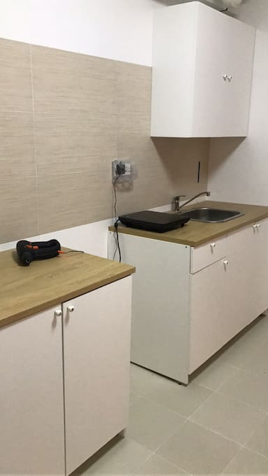 Kitchen Cabinet with Portable Electric al Steamboat