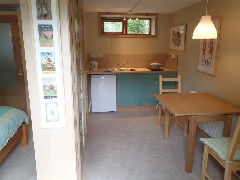Kitchen / dining room
