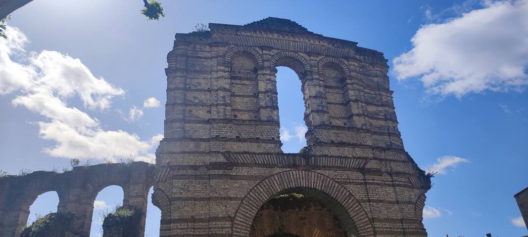 Villa, piscine, parking, à 10 mn à pied du centre gallery image 5