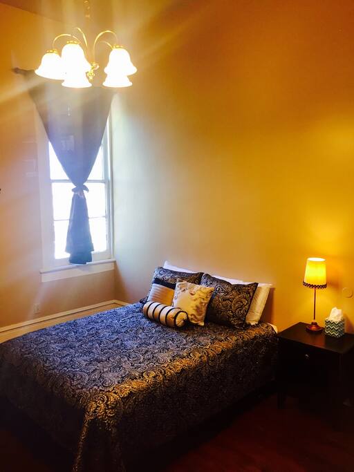 Comfortable Queen size bed