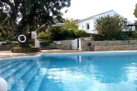 Serra Do Caldeirao Vacation Rentals Homes Faro Portugal Airbnb
