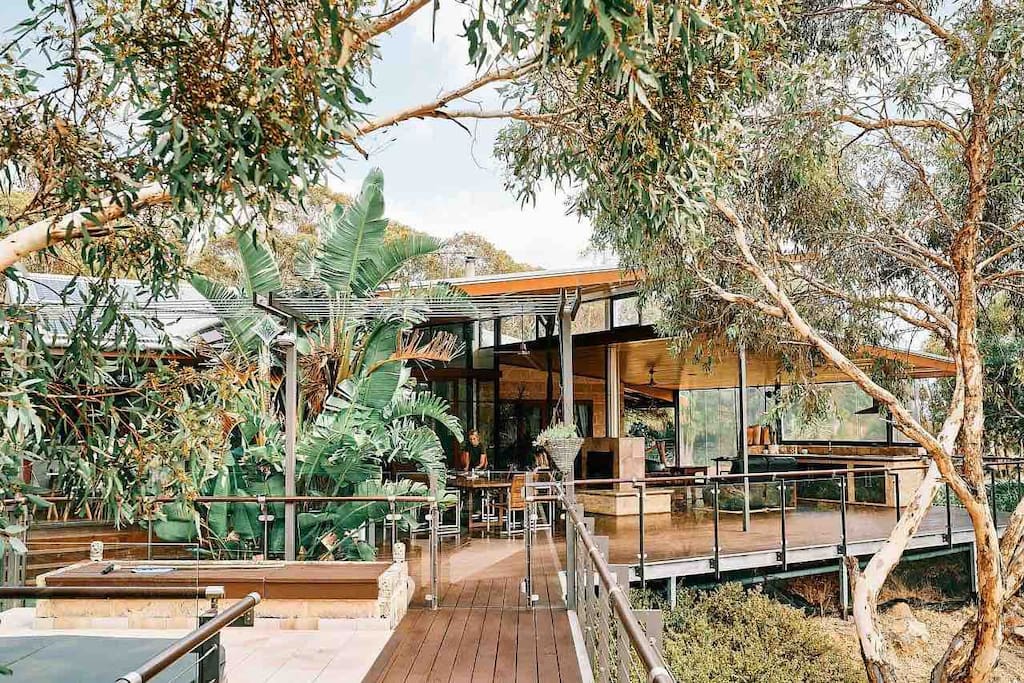Treehouse in the Australian bush! - Bungalows for Rent in Swan Valley,  Western Australia, Australia