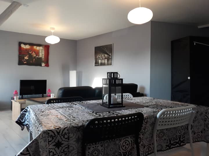 VilleneuveSaintGermain Vacation Rentals & Homes HautsdeFrance