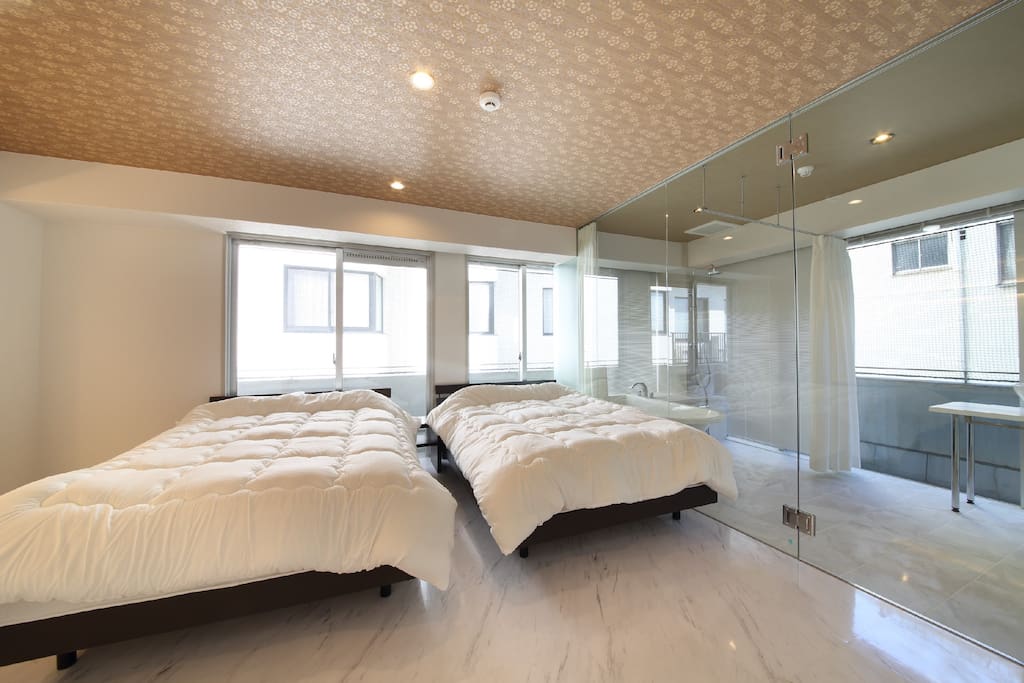 2 double beds