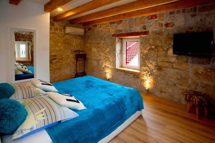 Kozina Tours managed Airbnb listing 1