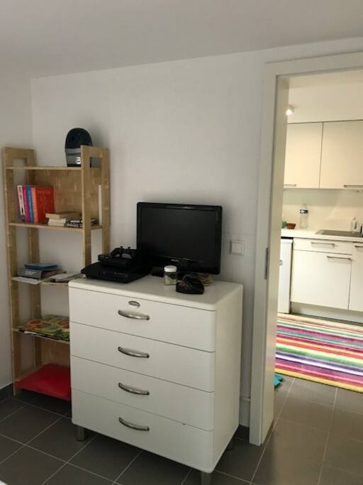 Bedroom- TV/ Cable