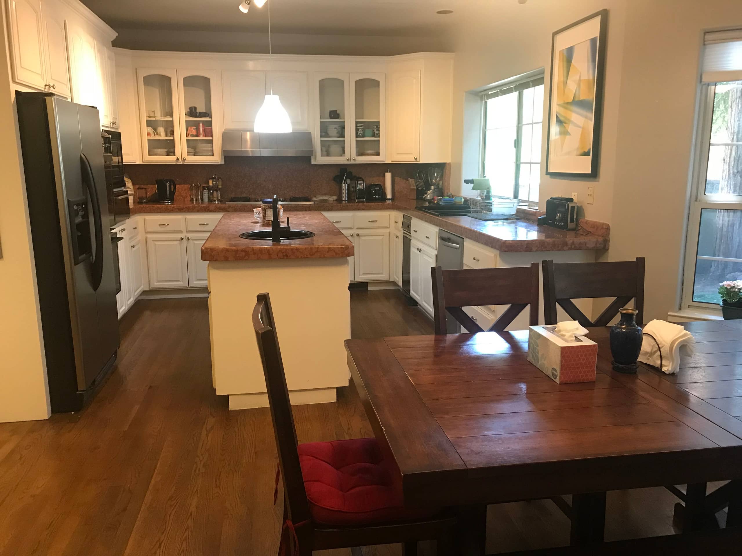 Marble & Hardwood Estate, Gourmet Kitchen - Photo 16