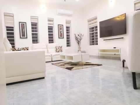 Lekki Conservation Luxury Palace with pool&gym