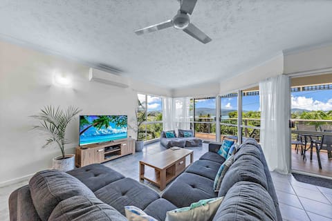 Top performing Airbnb: Seascape - Central Airlie Apt with Pool & View in Airlie Beach