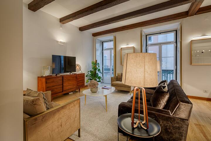 Master Historical Gem in Chiado gallery image 2