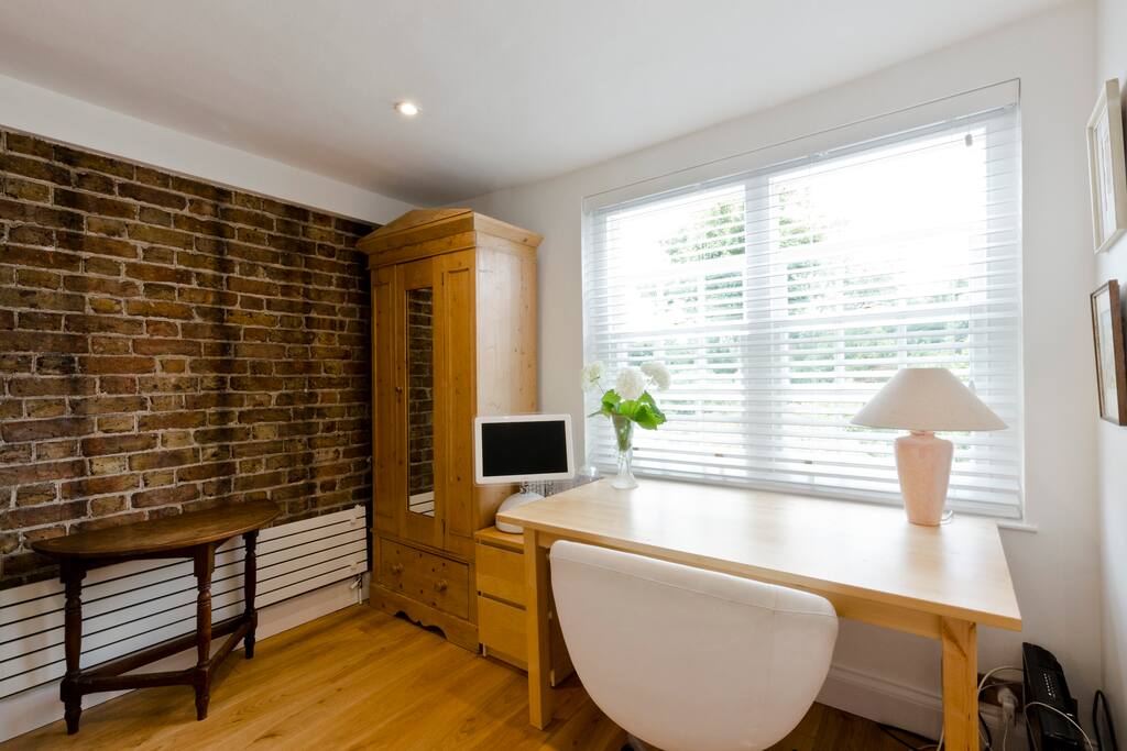 Bedroom with garden view