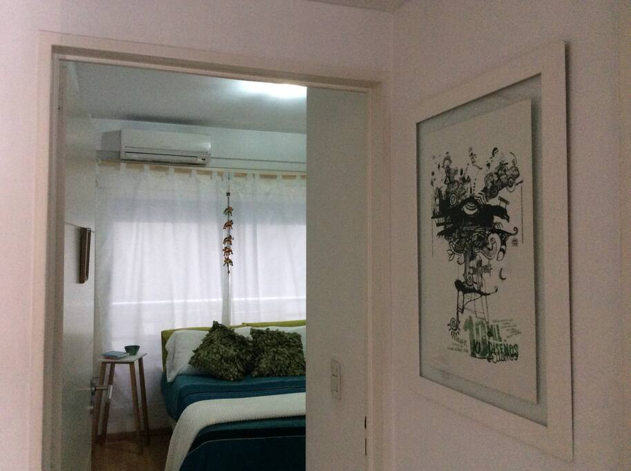 HABITACIÓN 1: Cama 2 plazas.