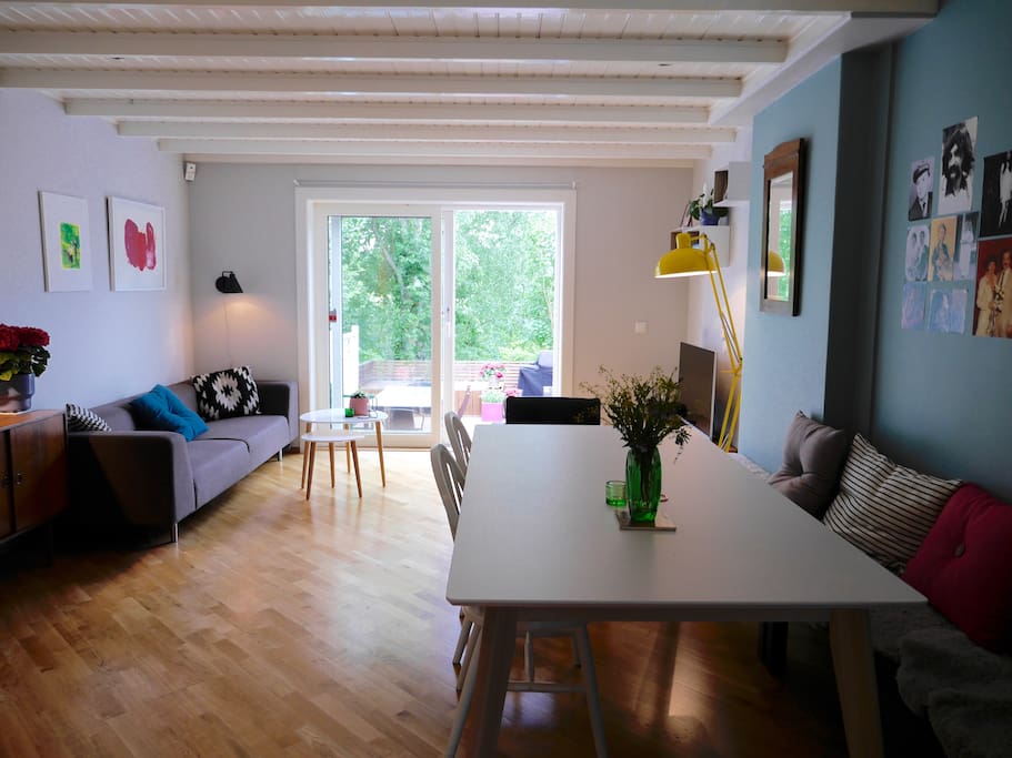 Living room. Lage dining table