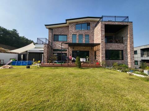 [Ilsan Pension Fil House] Luxury Pension, Haruhan Team, Top Quality Bedding