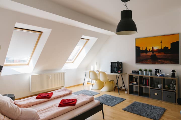 Cozy room in the heart of Berlin!