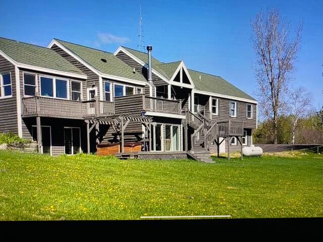 Rum River Retreat! Clean & Cozy on 15 acres!