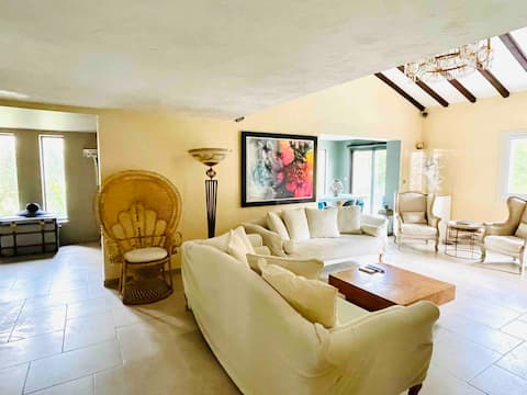 Top performing Airbnb: Calm and charm at Porto Vecchio in Porto Vecchio