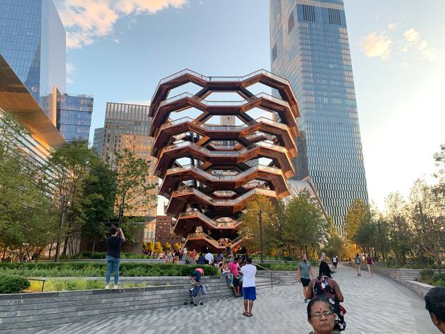 PRIME Location! Semi-private room B in Midtown