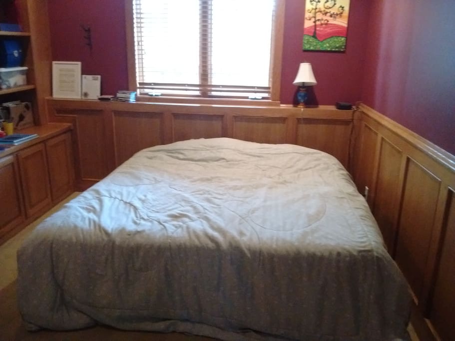 King size bed.