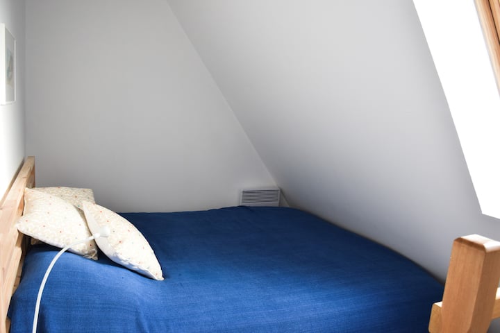 डबल मेजेनाइन बेड