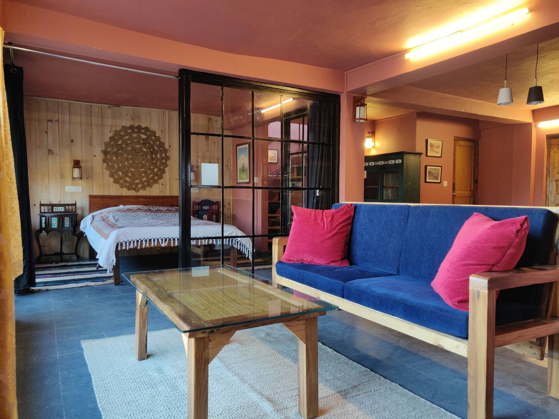 Cozy Mountain Home with terrace in Landour!