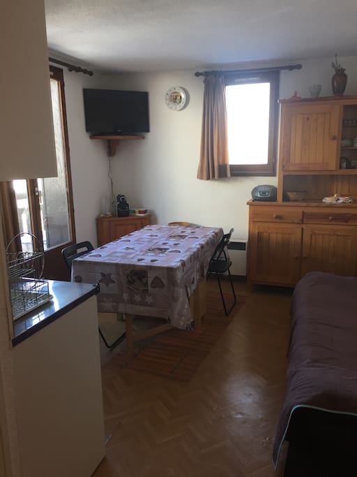Salon/salle à manger/canapé lit