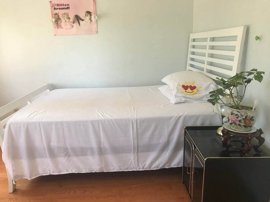 double bed facing south