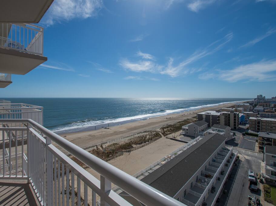 Gateway Grand, 1005 - Balcony