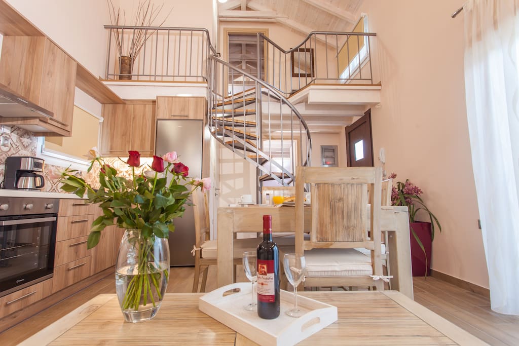 Kitchen and lounge area