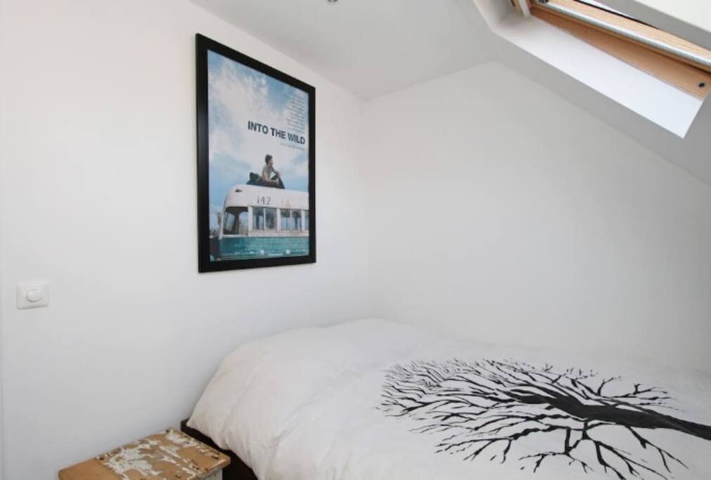 Bedroom with double seize bed suited for 2 people