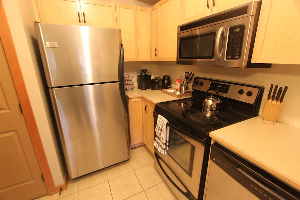 Fully equipped kitchen with coffee