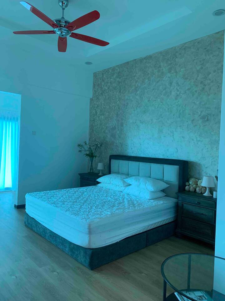 Vic Lovely House Paddy field view with 4 br 7paxs