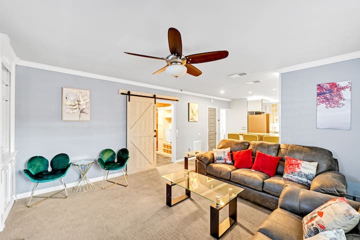 5 Br W/pool, Minutes To Six Flags, At&t Stadium• - Grand Prairie, TX