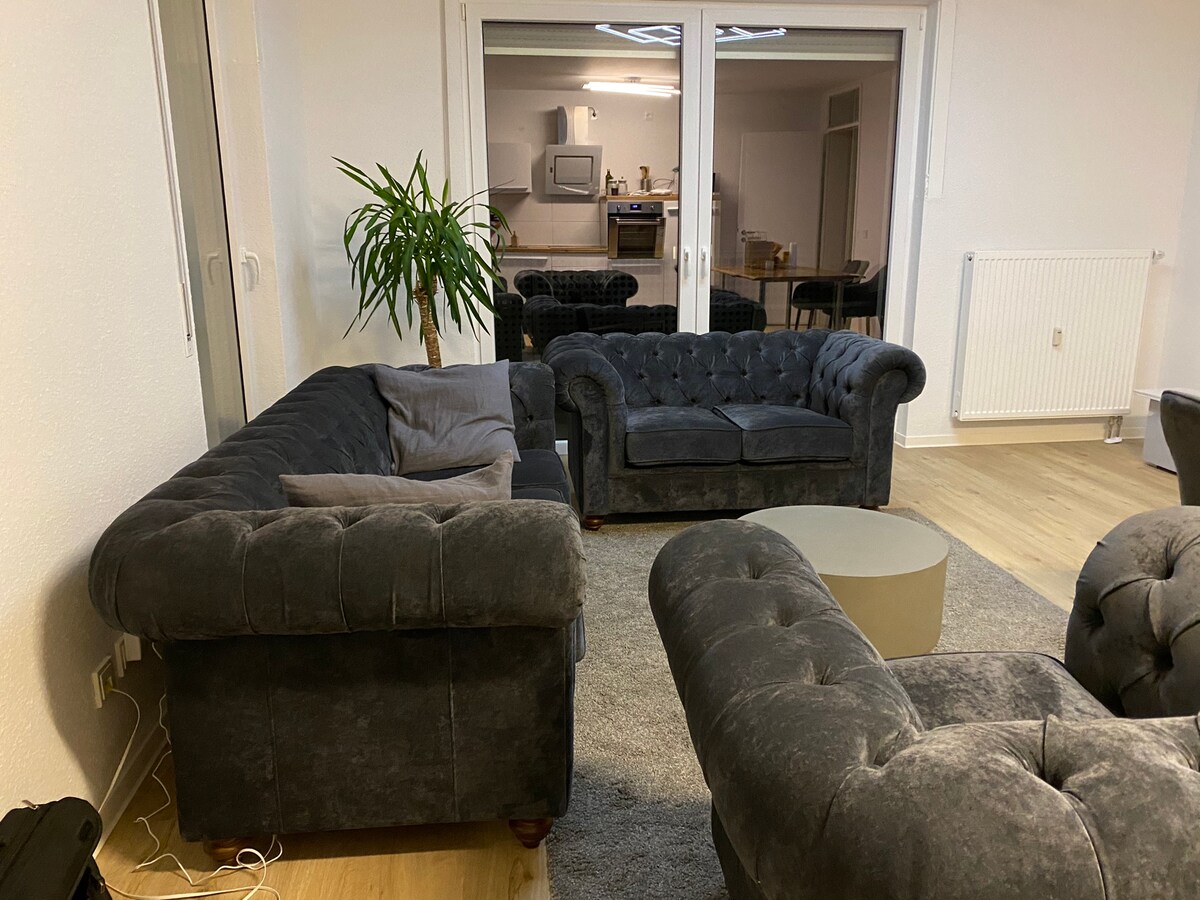 Top Airbnb: Newly built apartment in Kalk
