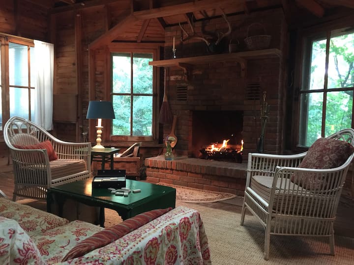 Crystal Lake Vacation Rentals & Homes Michigan, United States Airbnb