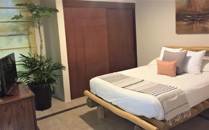 Გამოიცანით ოთახის სრული საწოლი