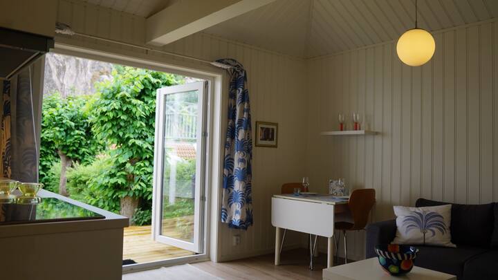 «Annes Lillstuga» House In Central Grebbestad! - Grebbestad