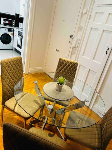 Lovely Apartment II gallery image 2