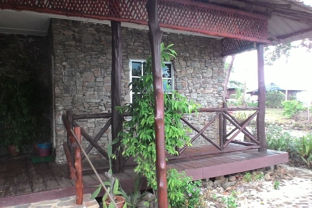 Cozy Cabin JB04