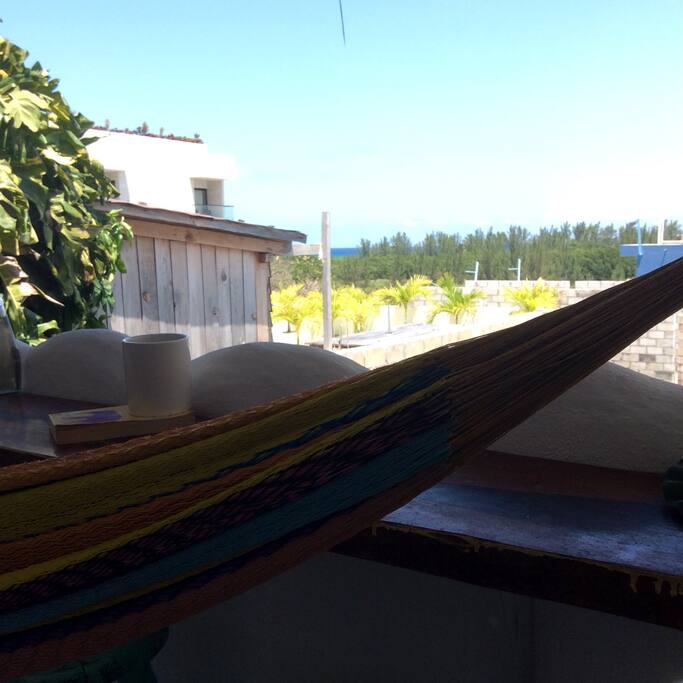 Balcony W/Hammock