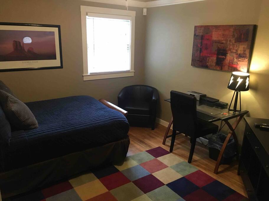 Guest Room (North View)