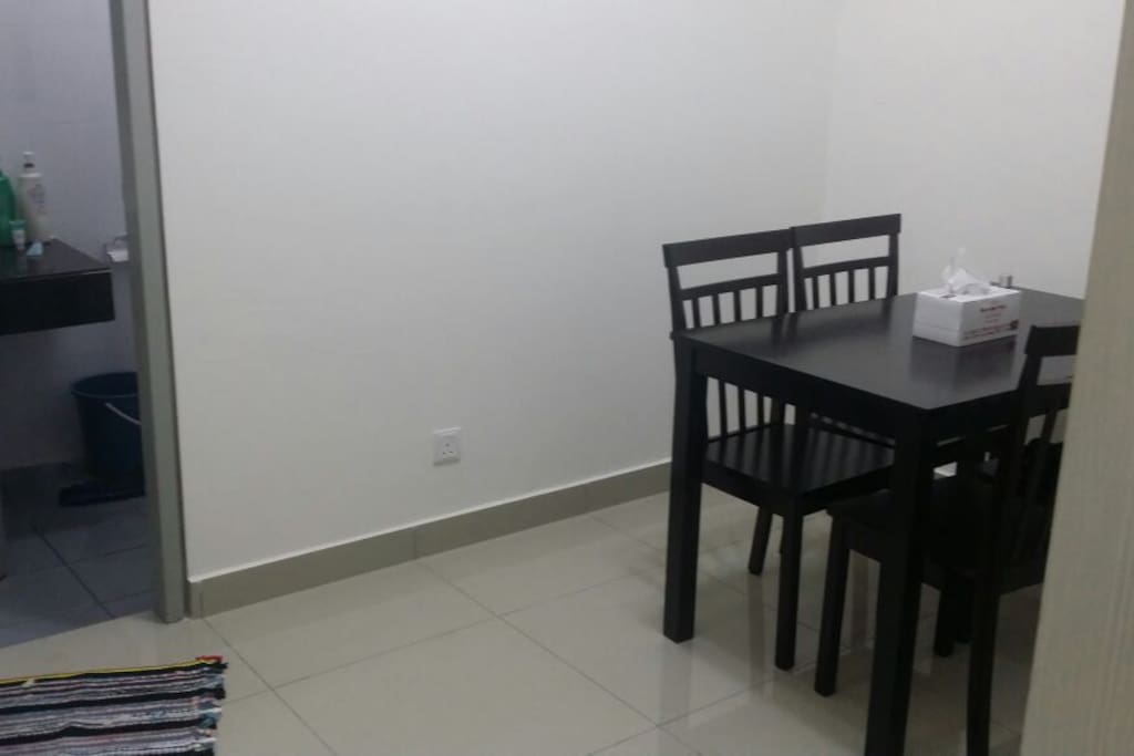 Dinning Table