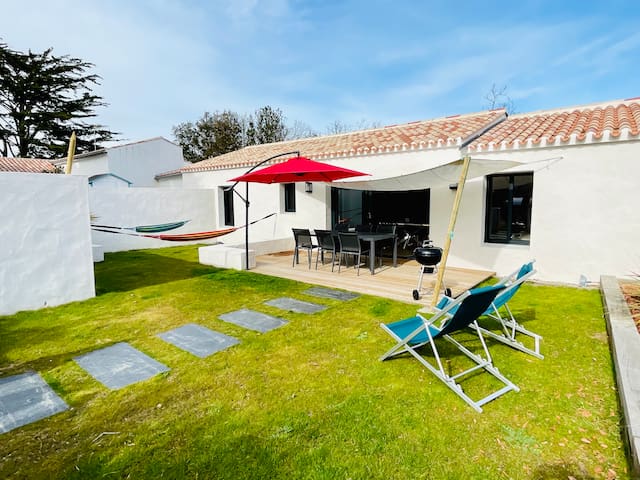 Entire home with 3 bedrooms in Noirmoutier - Maison familiale à 100m de la mer