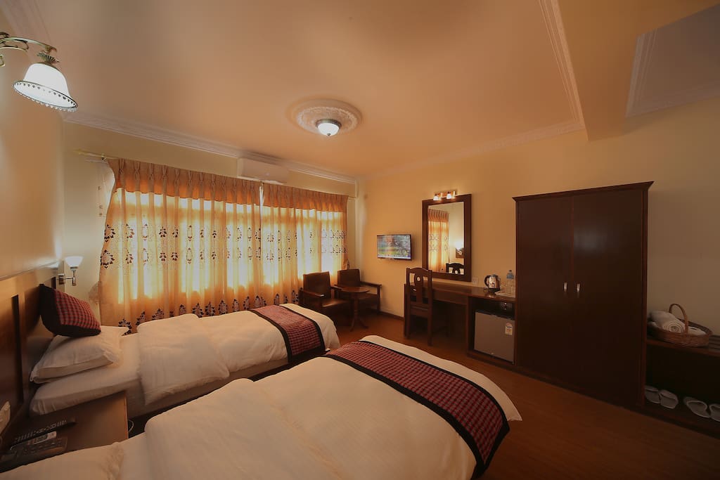 Twin Bed Room with Private Bath