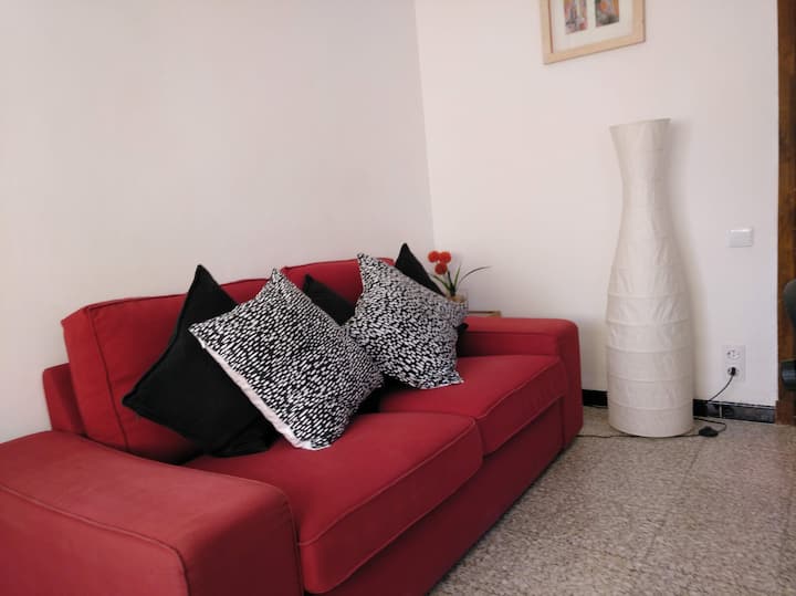 Luminoso, Acogedor, Con Vistas Al Patio Interior - Zaragoza