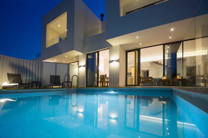 Lux Villa private pool★Beach at 150mt ★ Sea View gallery image 4